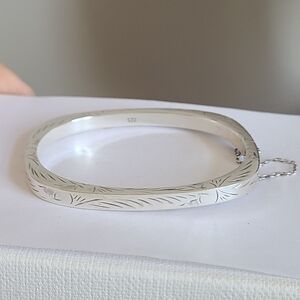Vintage Chunky Sterling Silver Etched Engraved Hinged Square Bangle Bracelet